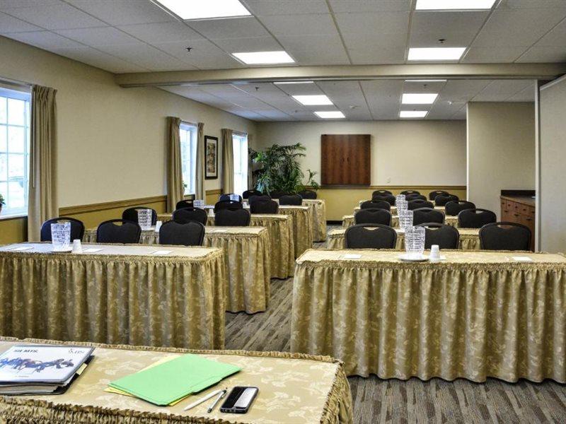Cresthill Suites Syracuse East Syracuse Bagian luar foto