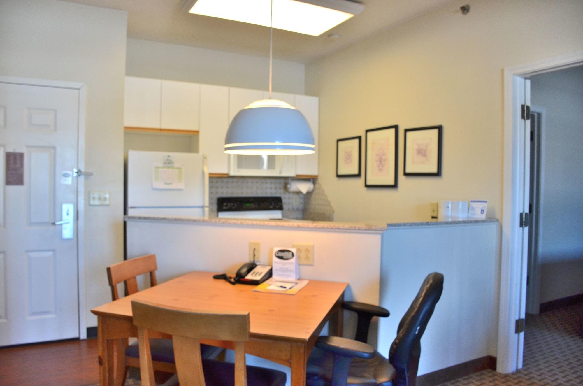 Cresthill Suites Syracuse East Syracuse Bagian luar foto