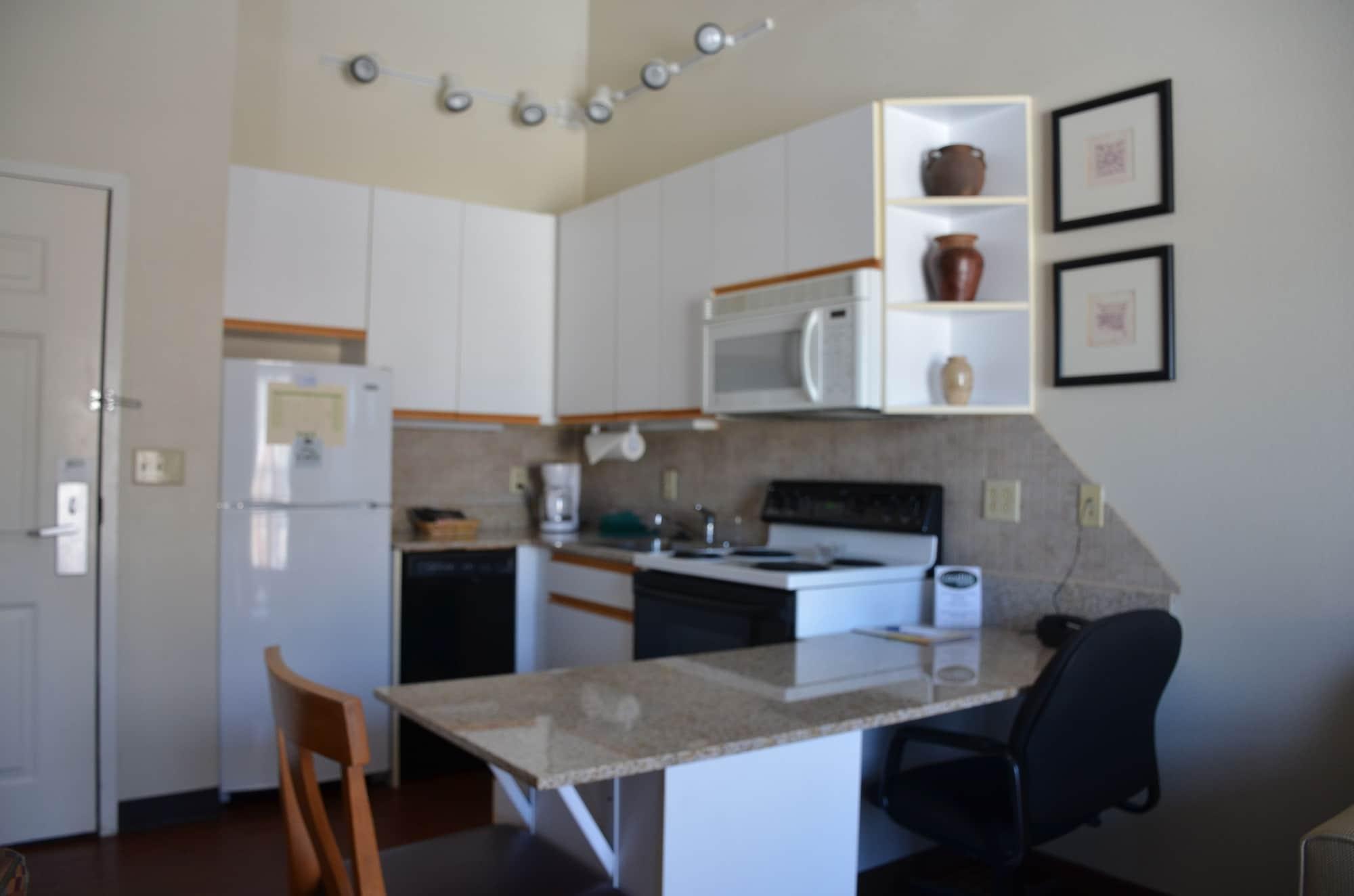 Cresthill Suites Syracuse East Syracuse Bagian luar foto