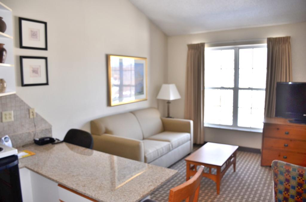 Cresthill Suites Syracuse East Syracuse Bagian luar foto