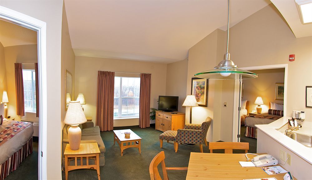 Cresthill Suites Syracuse East Syracuse Bagian luar foto