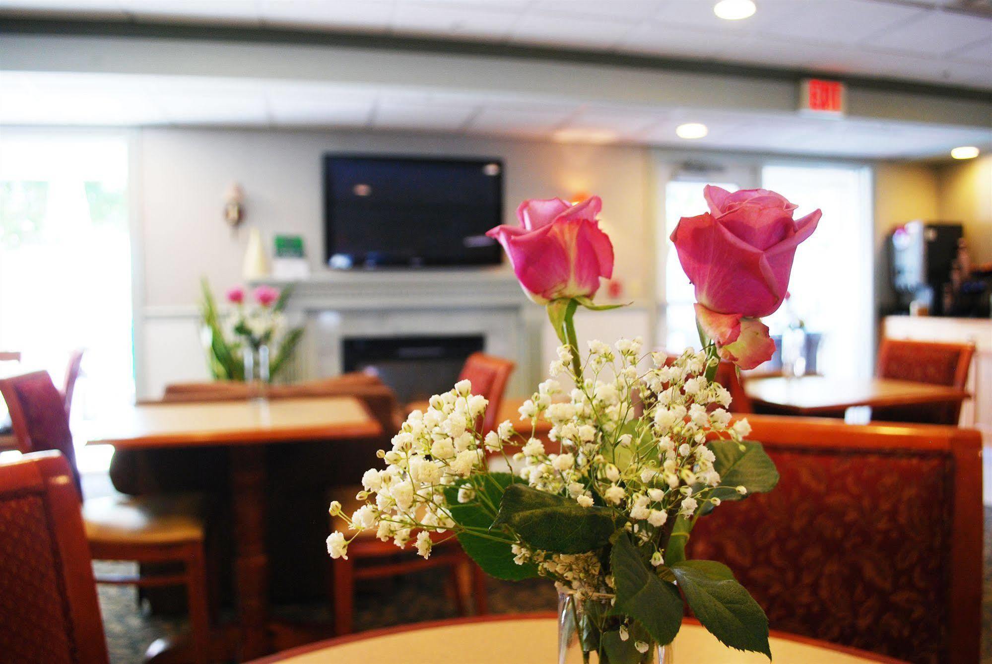 Cresthill Suites Syracuse East Syracuse Bagian luar foto