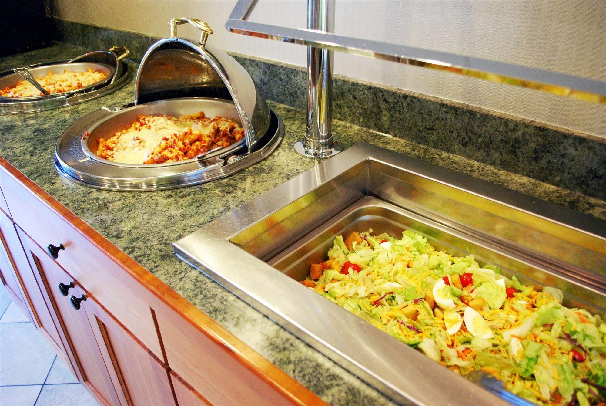 Cresthill Suites Syracuse East Syracuse Bagian luar foto